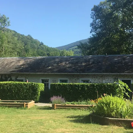 Libellule At De L'arac, Bar, Restaurant Hébergement de vacances Aleu