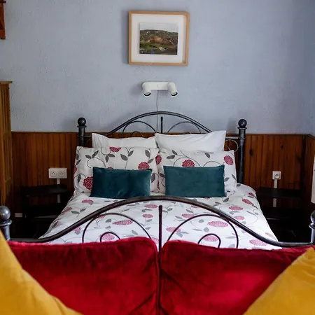 Libellule At De L'arac, Bar, Restaurant Holiday home