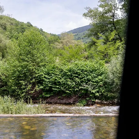Σπίτι διακοπών Libellule At De L'arac, Bar, Restaurant Aleu