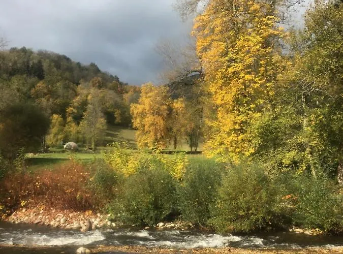 Casa vacanze Libellule At De L'arac, Bar, Restaurant Aleu