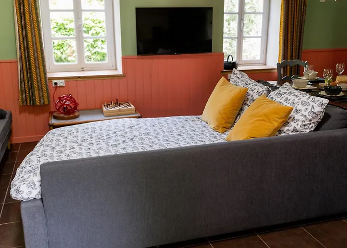 Libellule At De L'arac, Bar, Restaurant Nyaraló Aleu