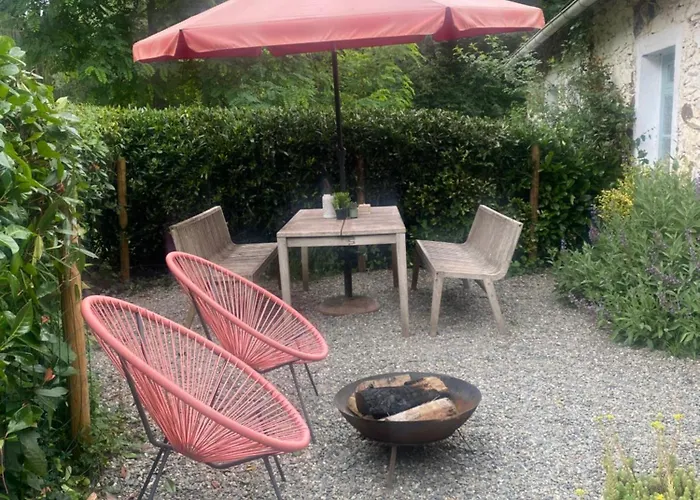 Libellule At De L'arac, Bar, Restaurant * Aleu